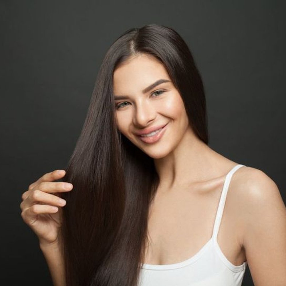 How To Make Hair Shiny Naturally_ Tips, Treatments, And Rinses 1